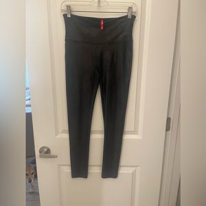 Spank leggings size Medium Petite